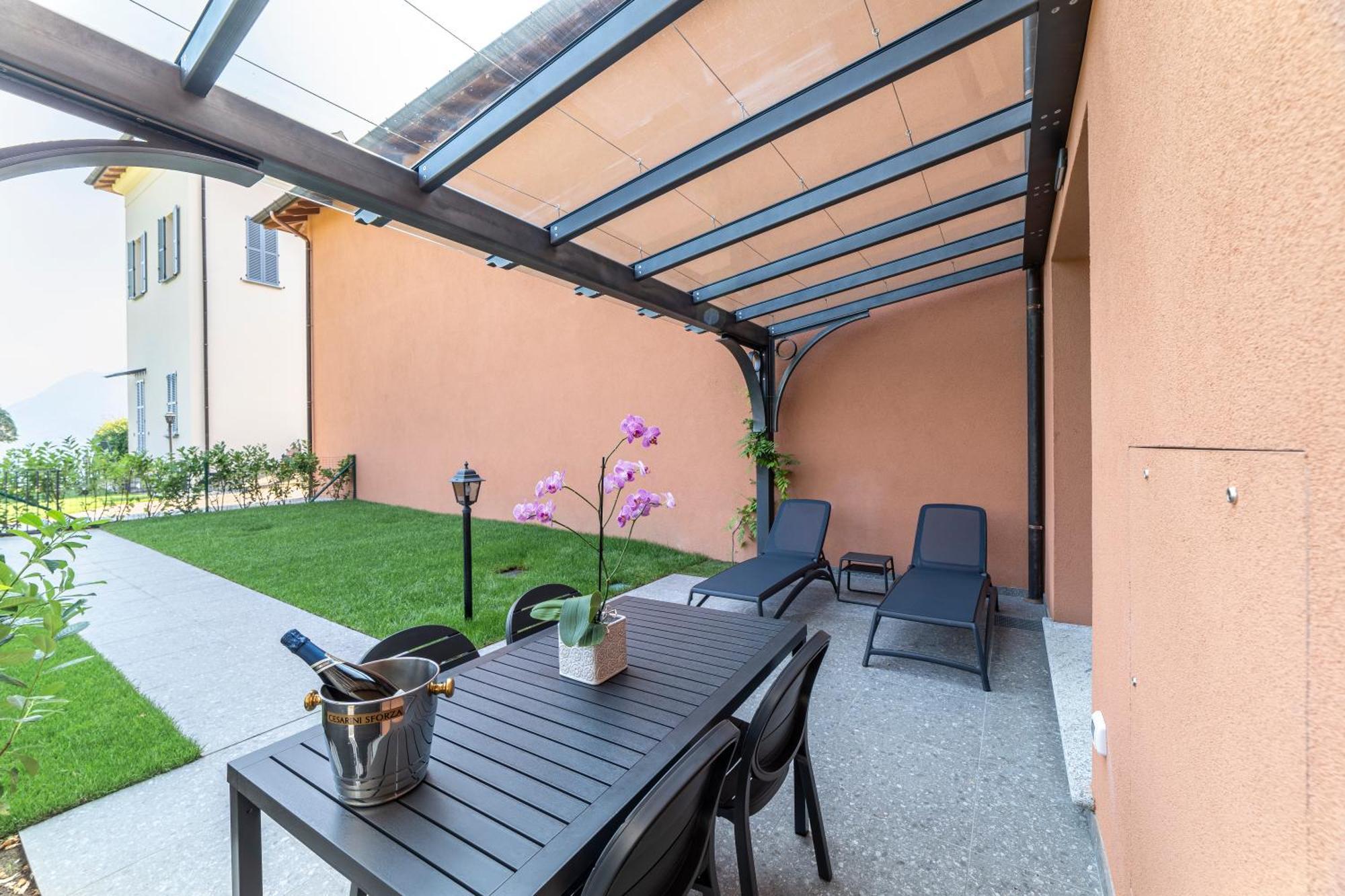 Alex'S Luxury Lake View Apt Pool And Tennis Como Exteriör bild