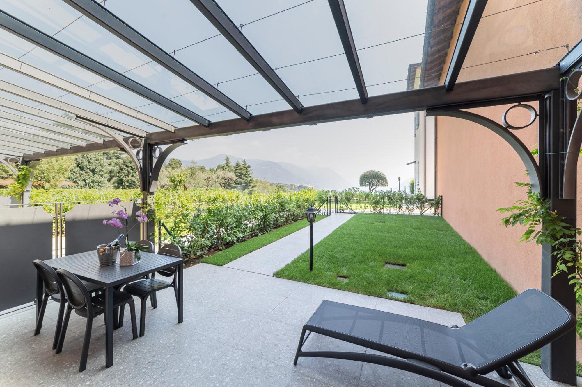 Alex'S Luxury Lake View Apt Pool And Tennis Como Exteriör bild
