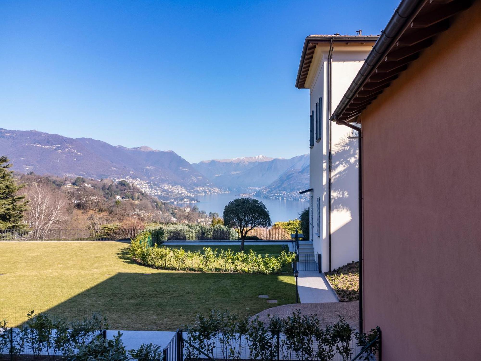 Alex'S Luxury Lake View Apt Pool And Tennis Como Exteriör bild