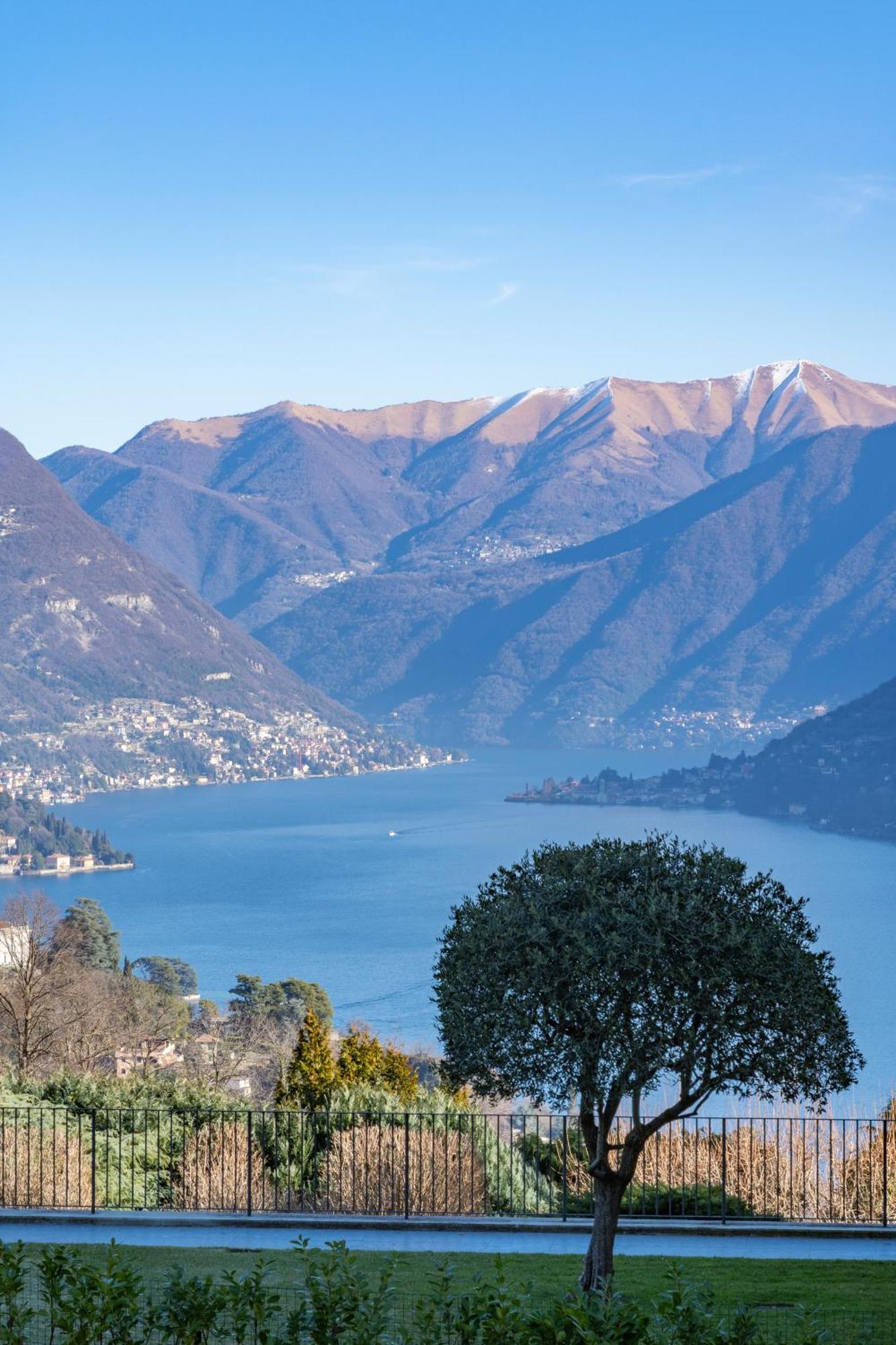 Alex'S Luxury Lake View Apt Pool And Tennis Como Exteriör bild